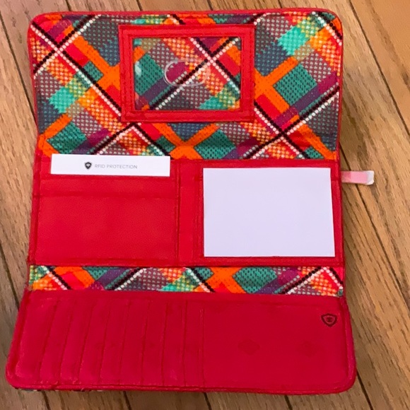 Vera Bradley small Vera tote with matching wallet. - Picture 3 of 7